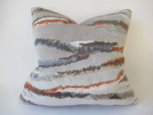 Load image into Gallery viewer, Woven Crushed Velvet Pillow
